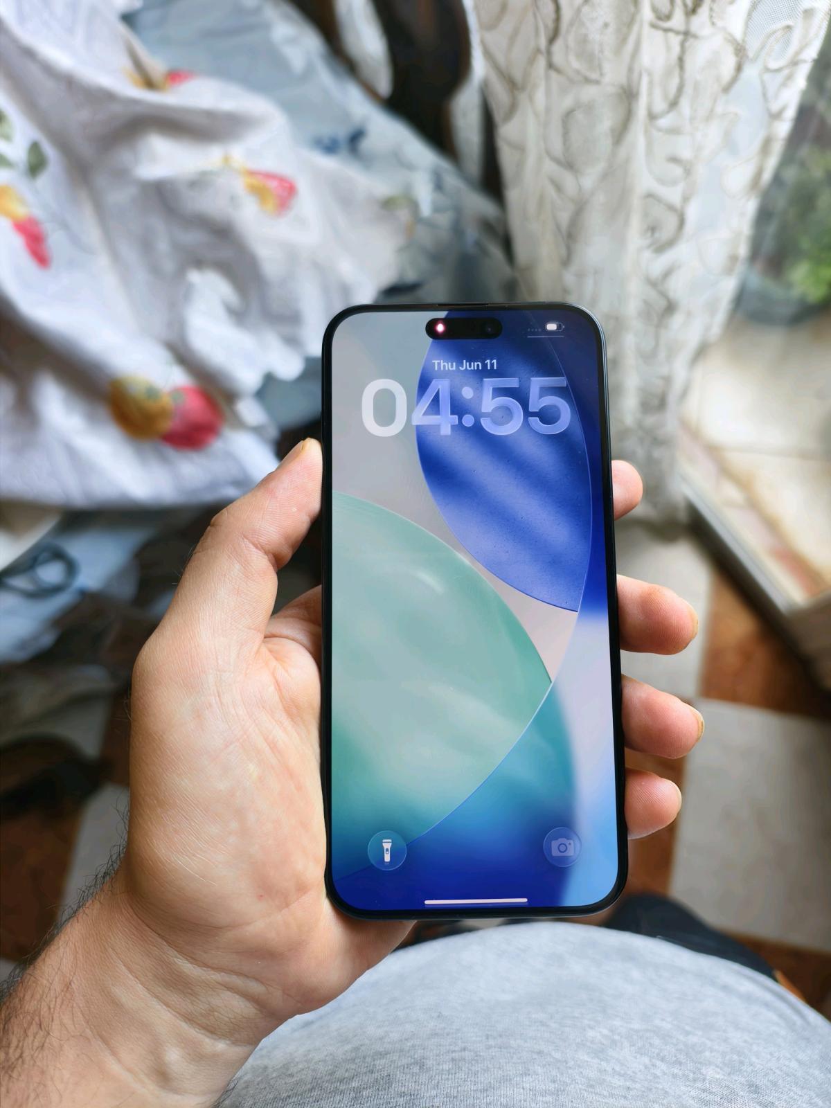 iphone 15 pro max 2