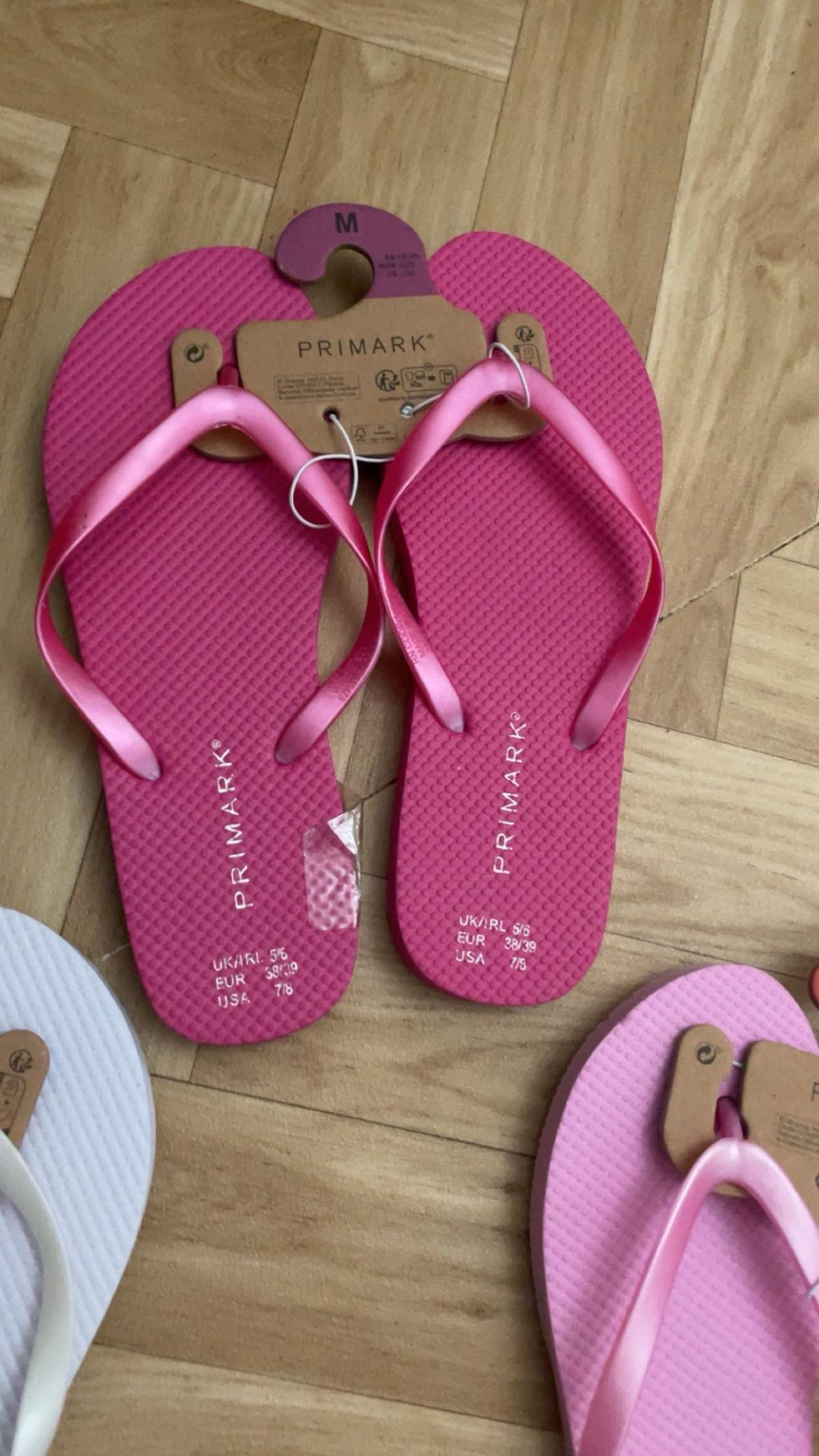 claquettes primark