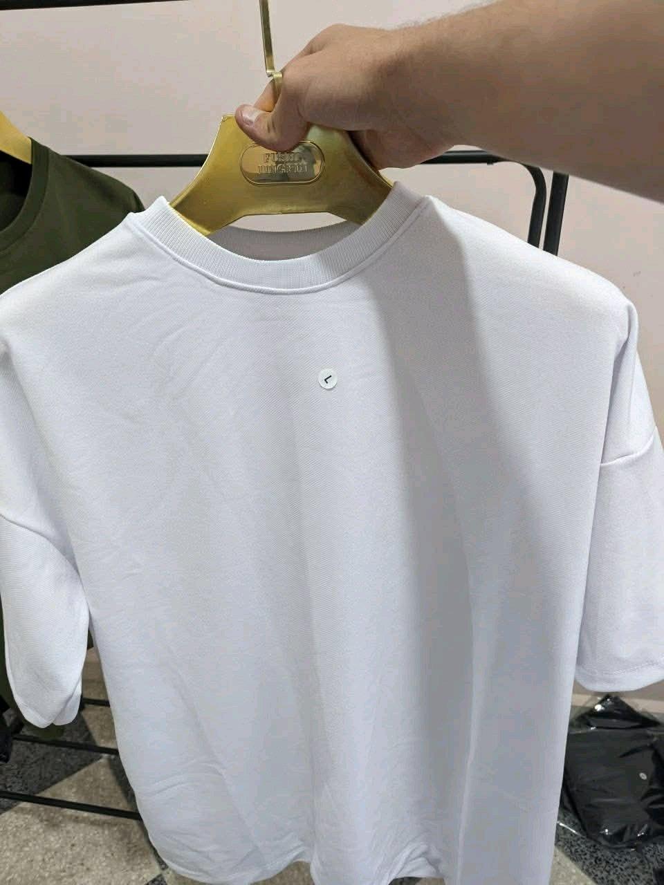 T shirt oversize blanc et noir