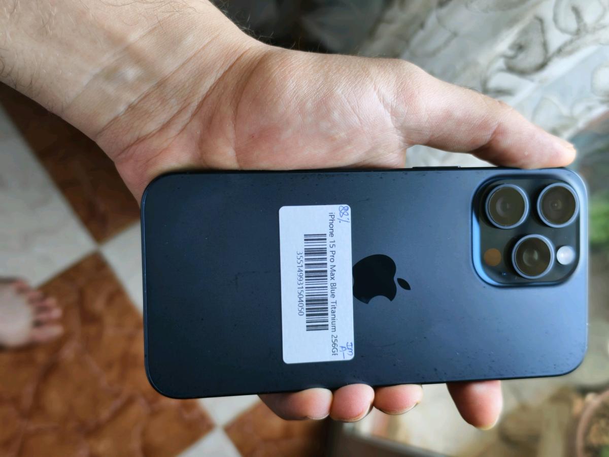 iphone 15 pro max 2
