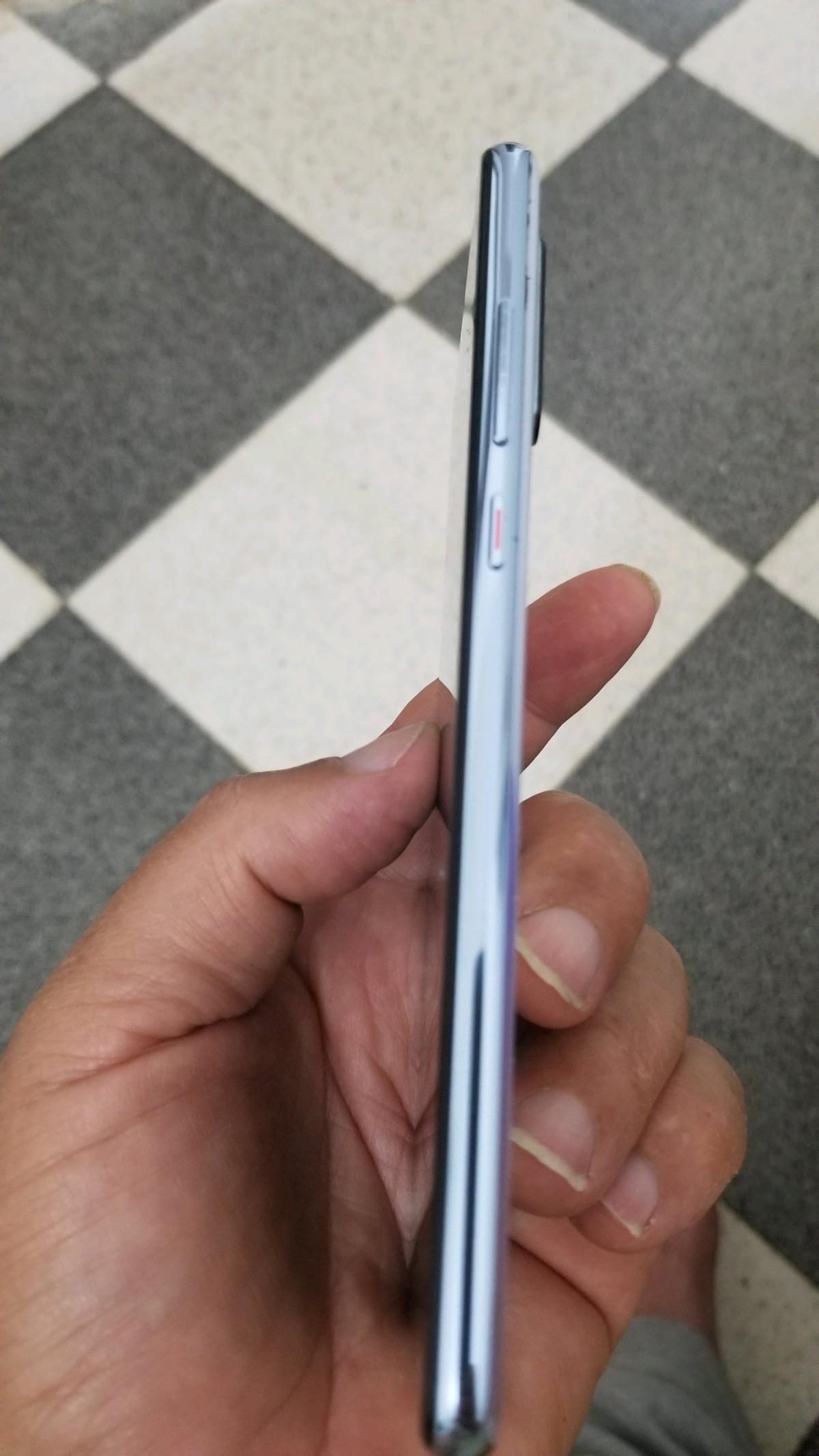 houawi p30 bleu  aluminium aucune egratinure