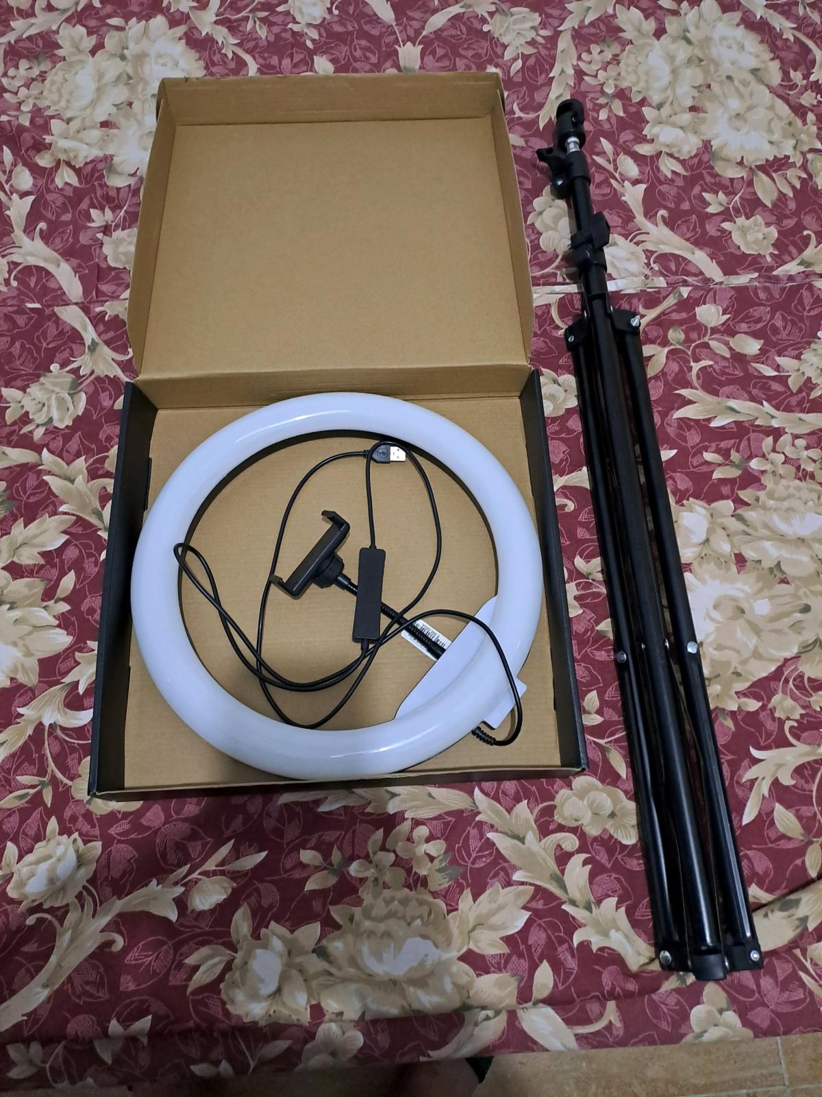 Ring light
