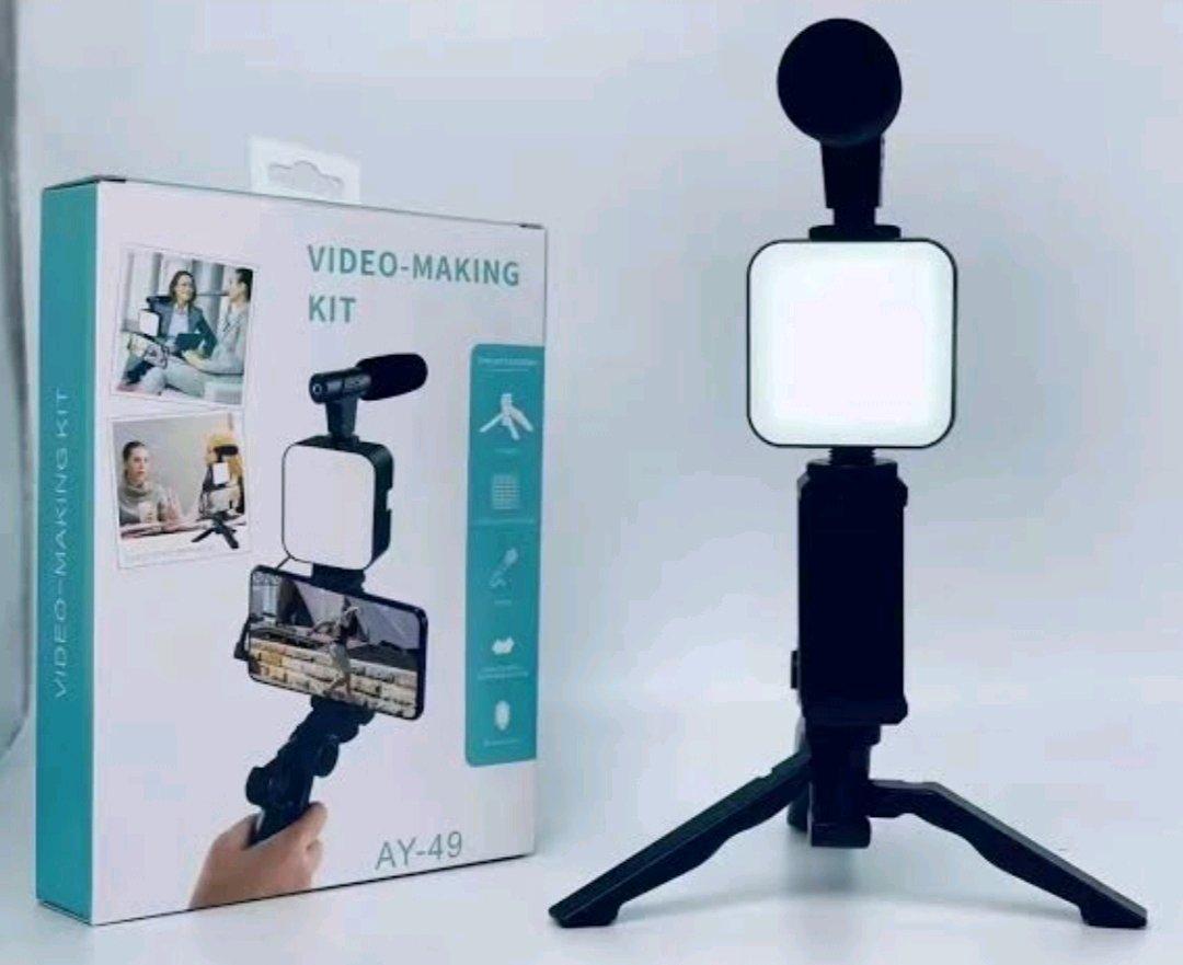 طقم صناعة المحتوى AY49