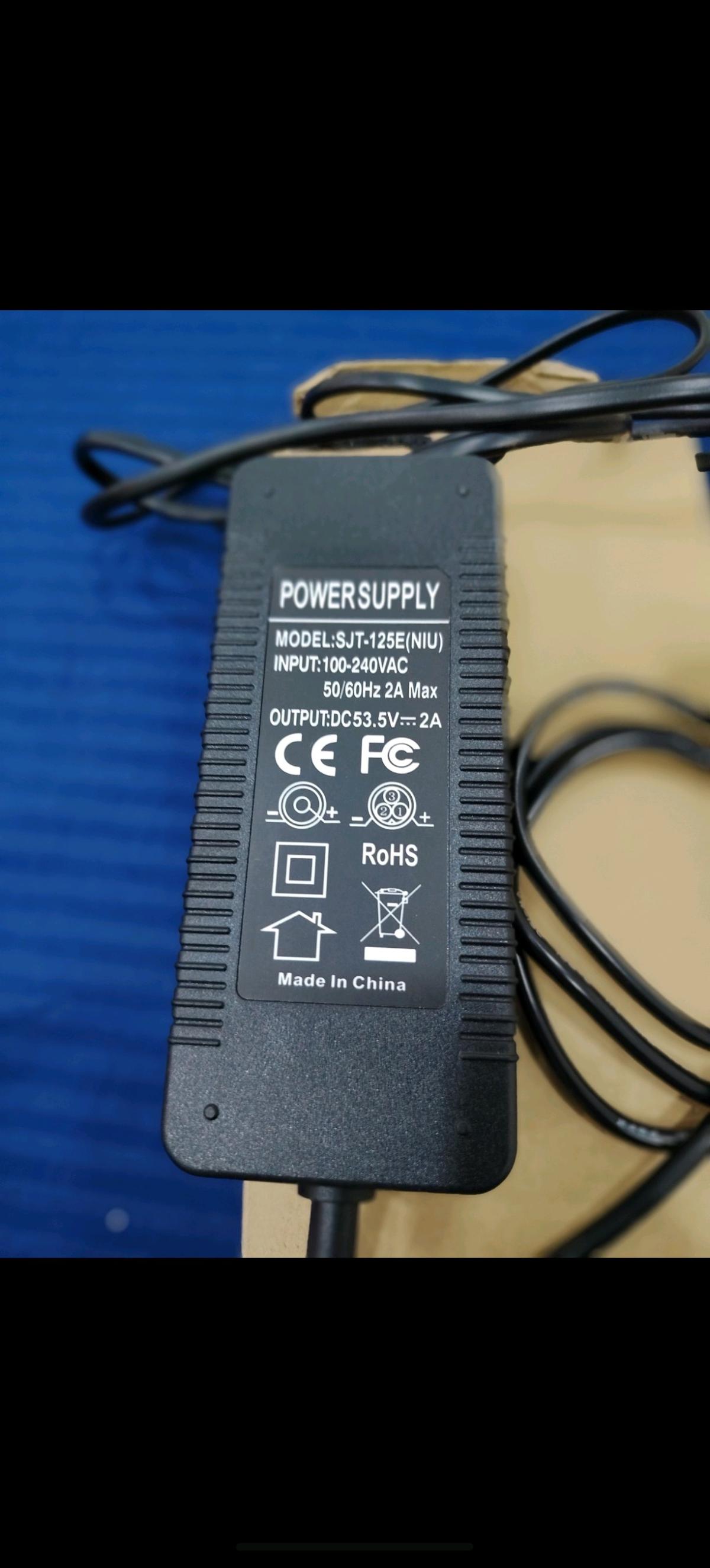 Chargeur للسكوترات الكهربائية NIU KQi2 و KQi3