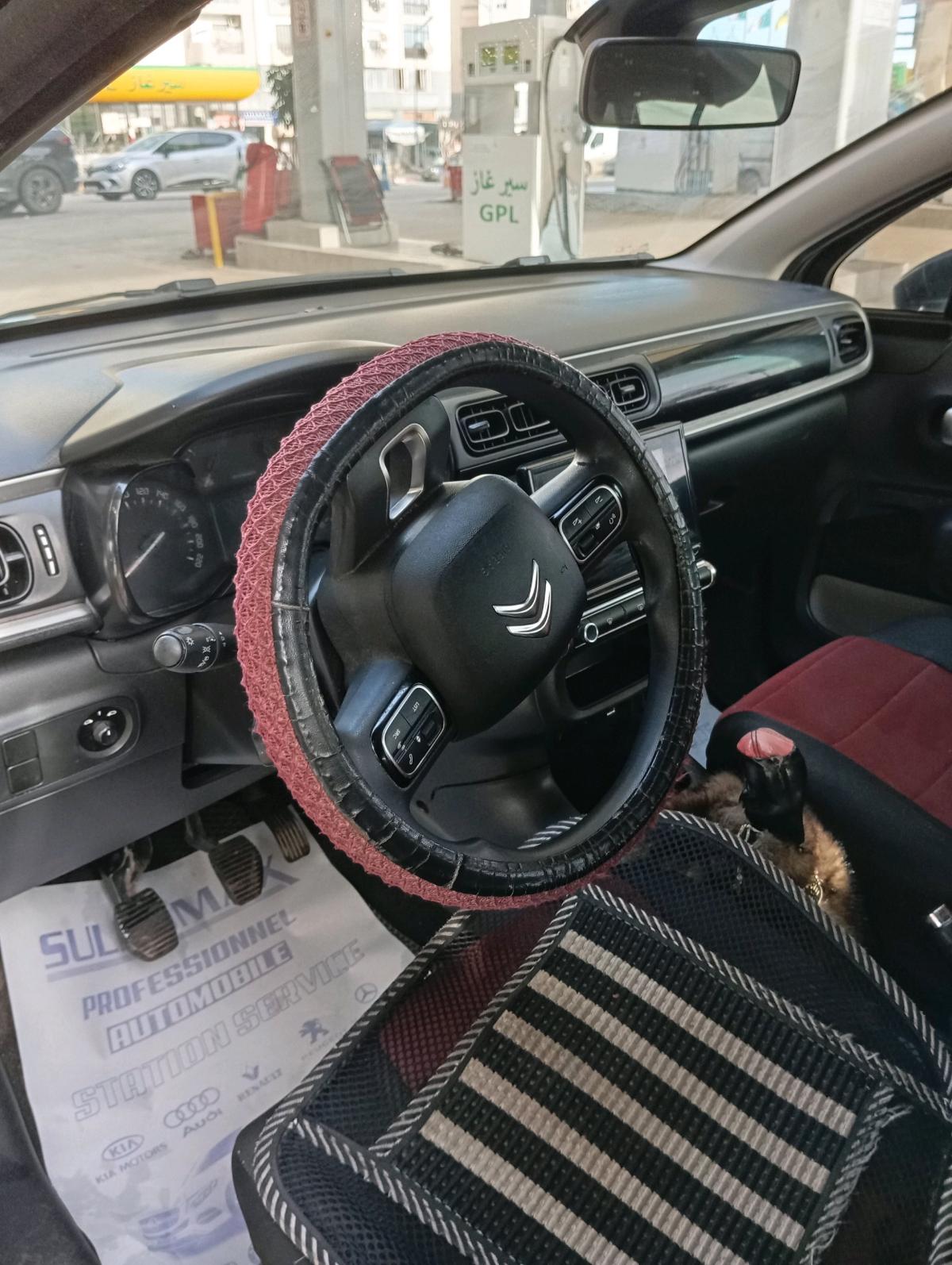 C3 2021 negociable 110 CH ndifa 118000 ما فيهاش عوادة
