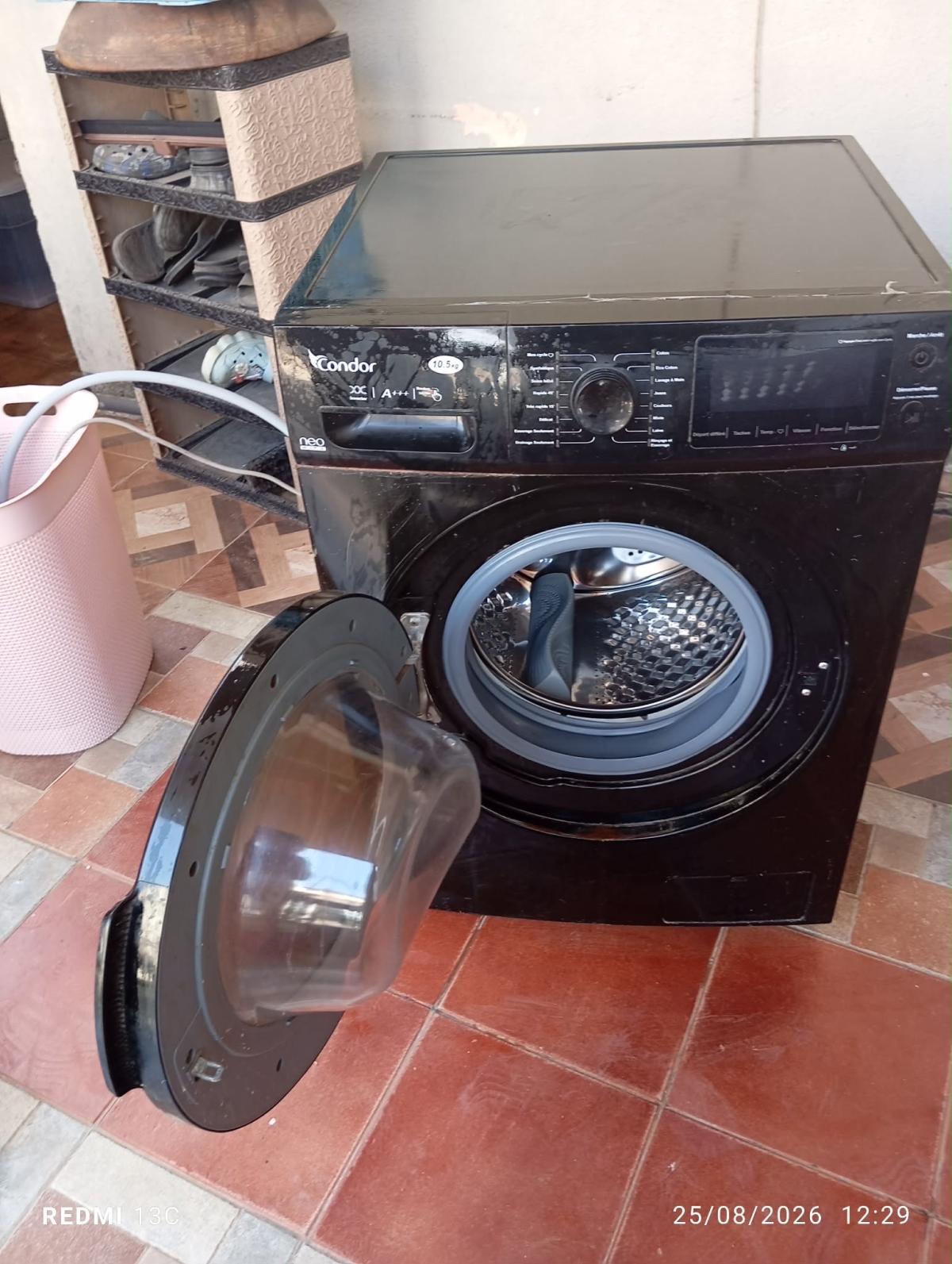 machine a laver Condor 10 kg peu servi