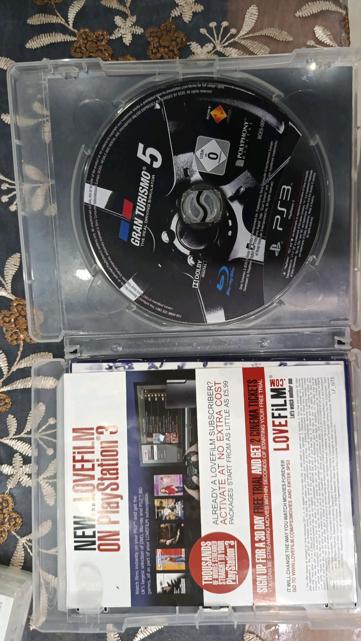 CD PS3 grane turismo assassin Creed Brotherhood UFC 2010 s