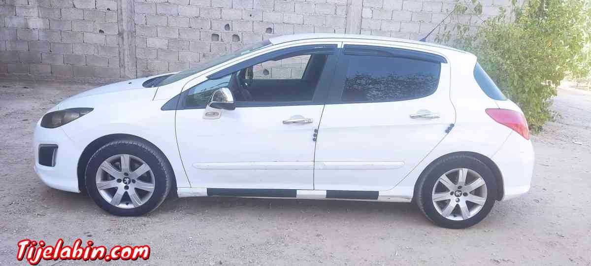 سيارة  بيجو  308