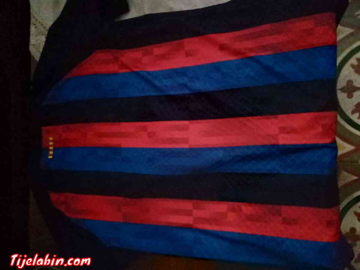 tricot fcb 2023