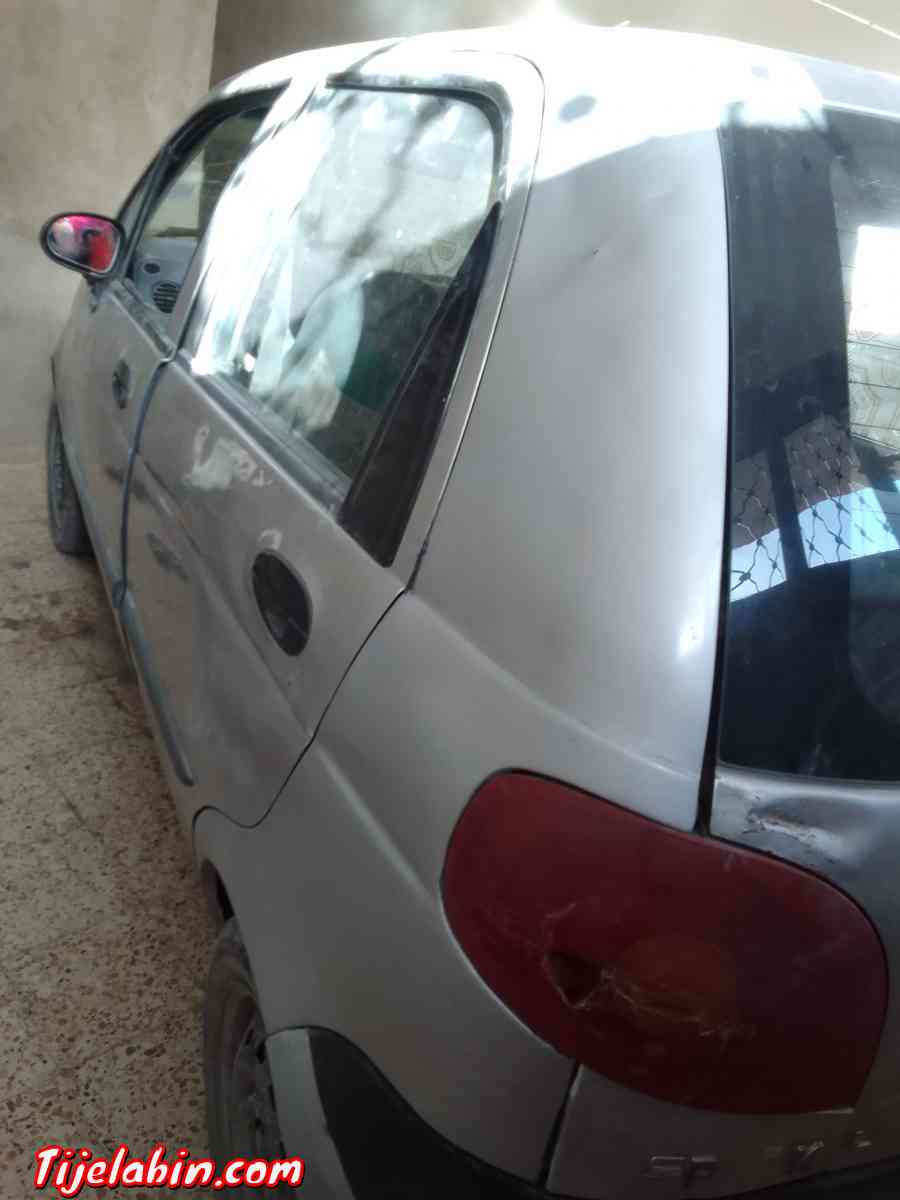 2004سيارة سبارك شيفرولي