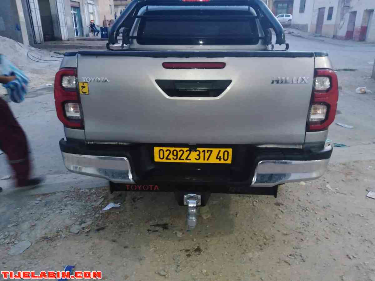 تويوتا هيلوكس 2017