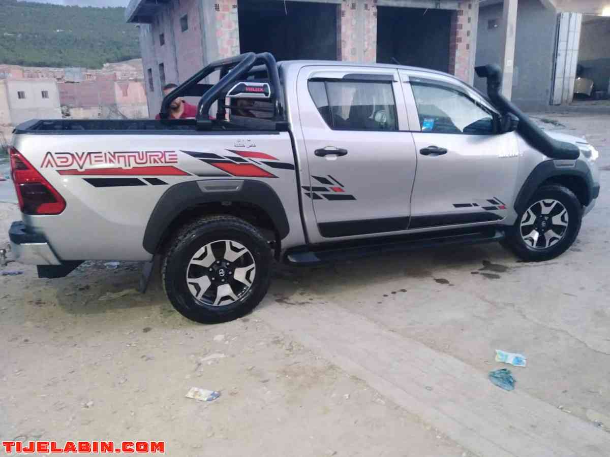 تويوتا هيلوكس 2017