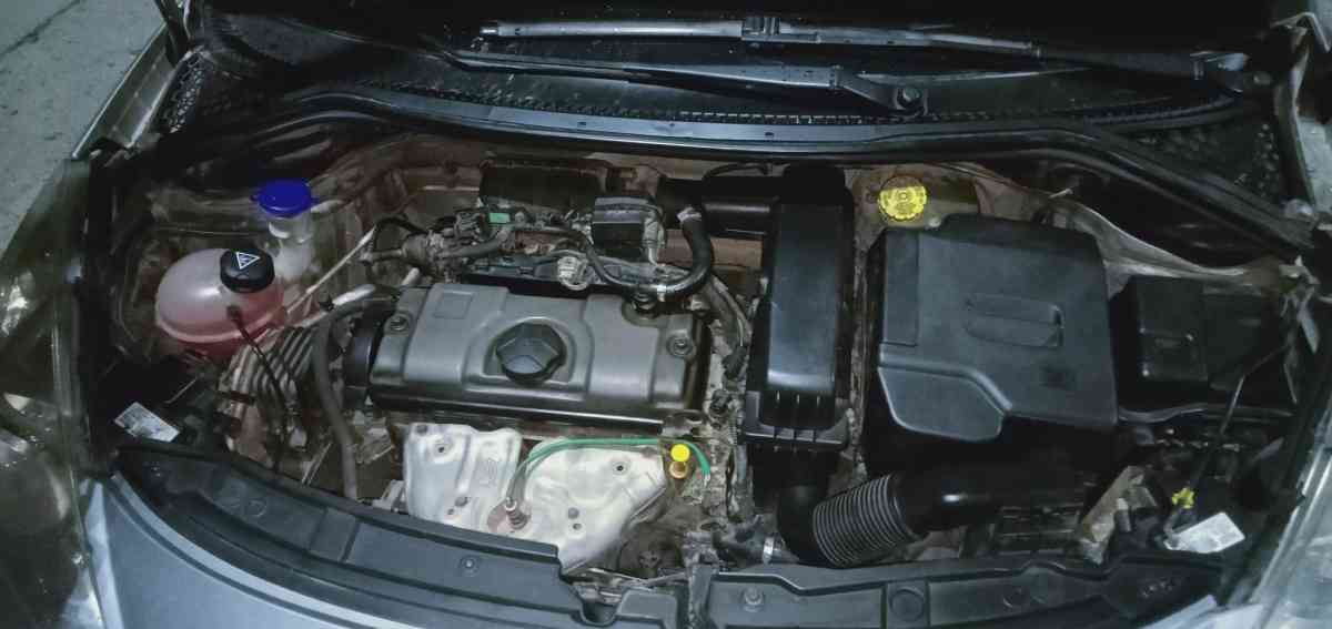 Peugeot 207 essence 14 simple