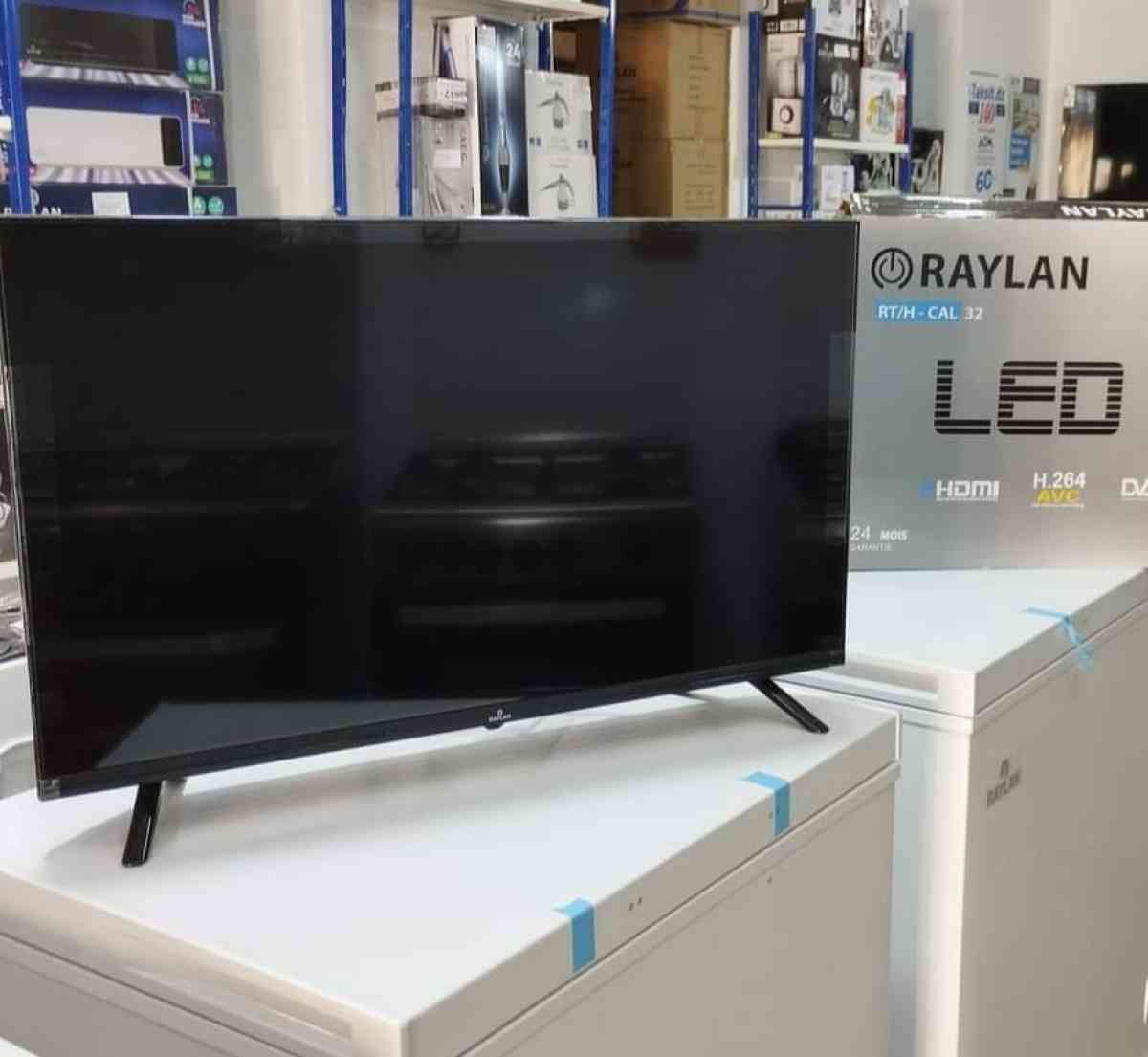 من رايلان   تلفاز Tv Raylan 32 pouce LED منفذ HDMIيدعم HDMI1
