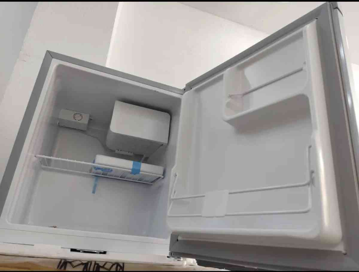 Refrigerateur mini bar Raylan