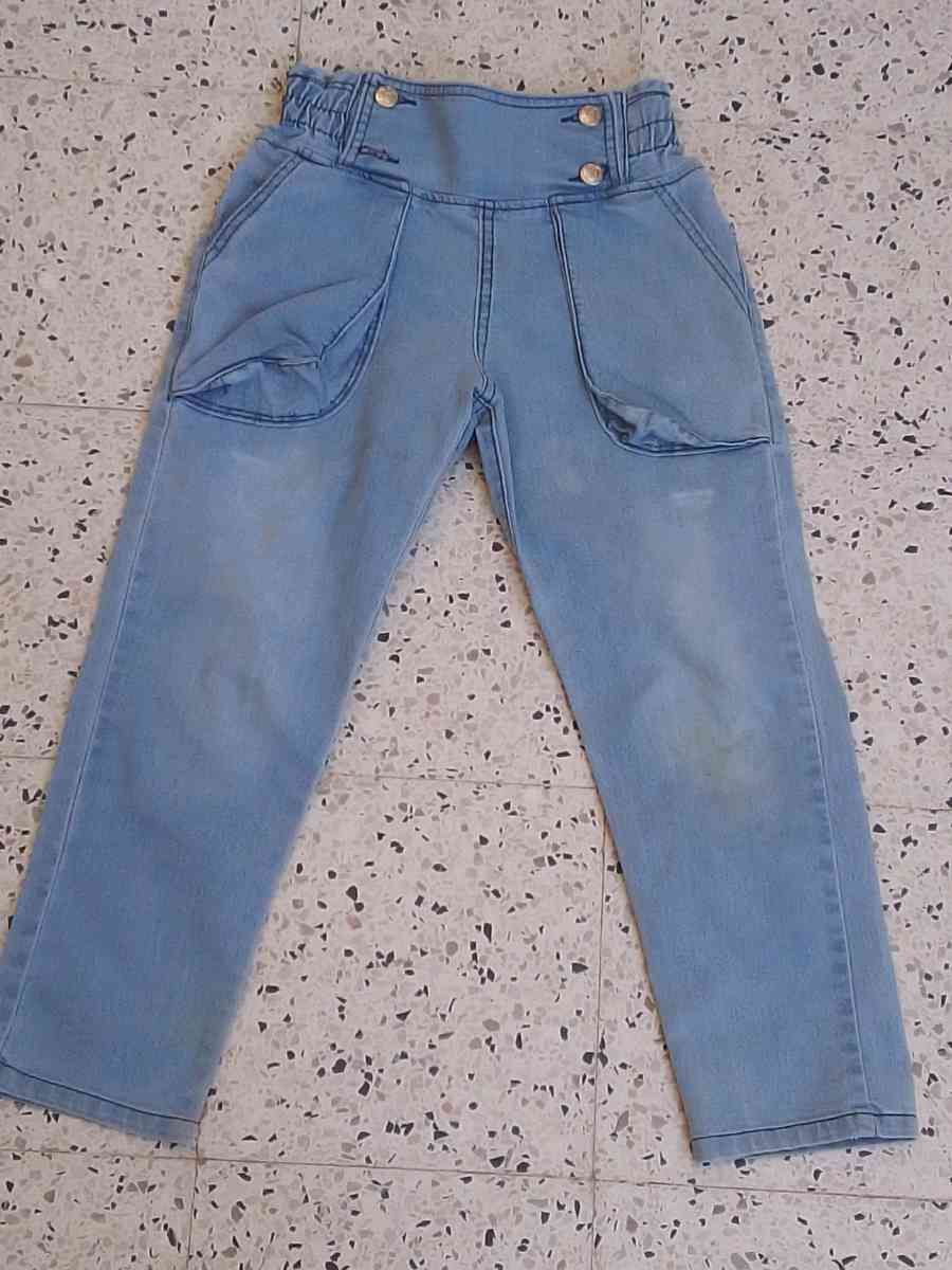 سروال دجينز للبنات يلبس من عمر 8 الى 10سنوات