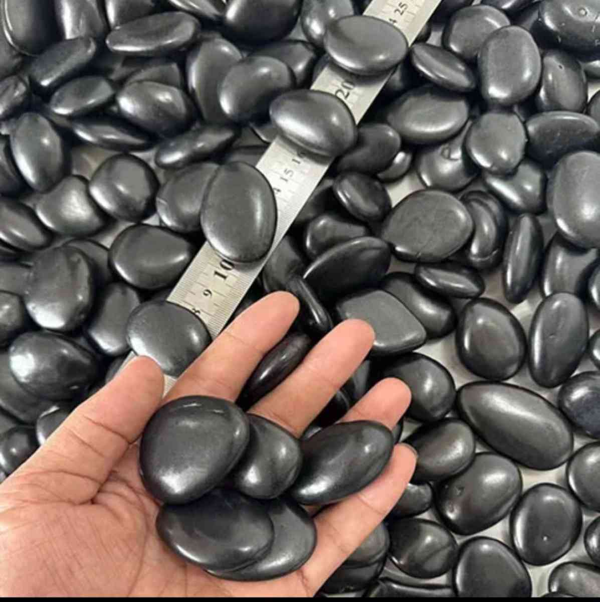 Galet Marbre NOIR AthenaGallet importationGalet en pierre