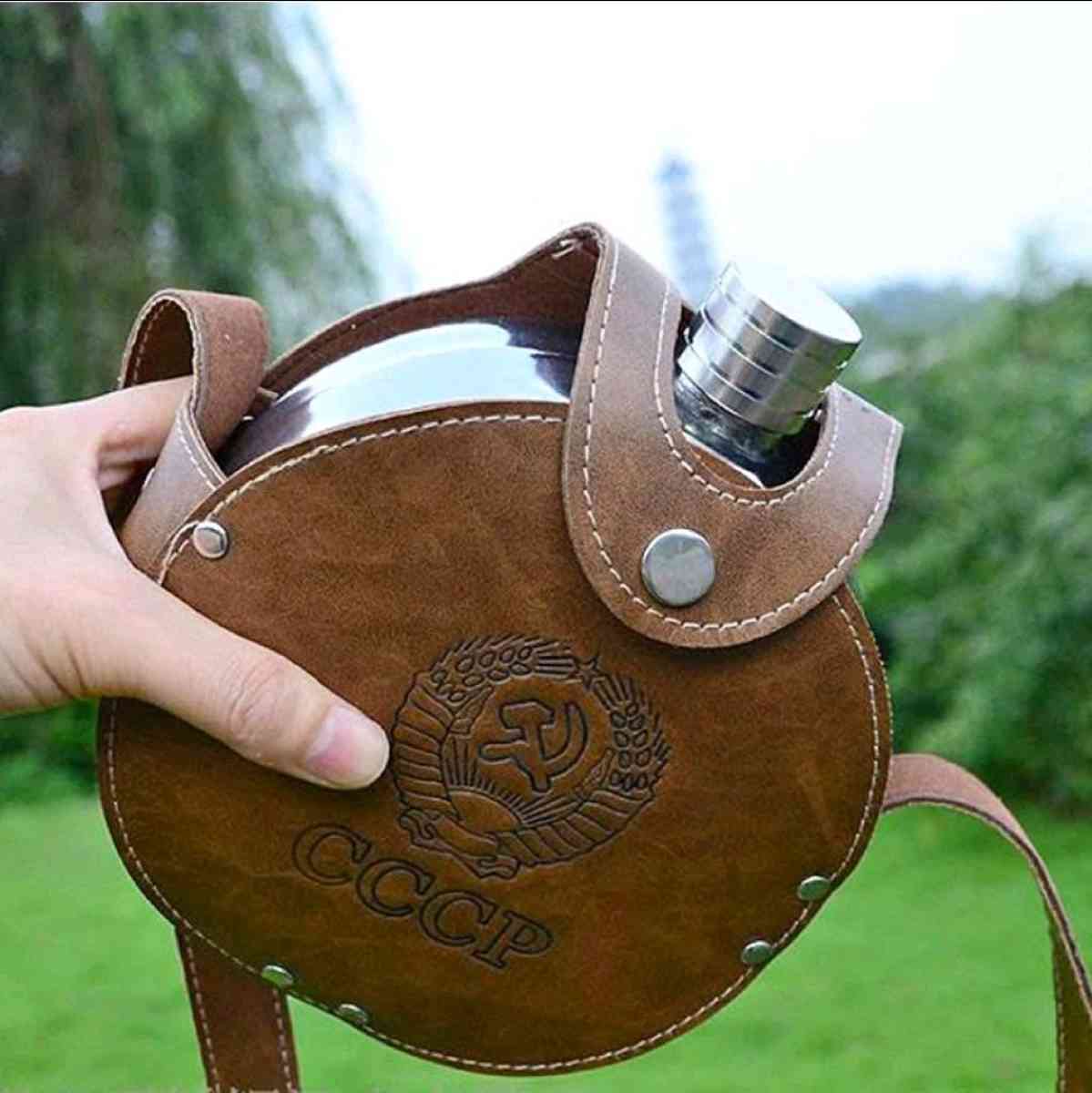 قنينة ماء معدنية