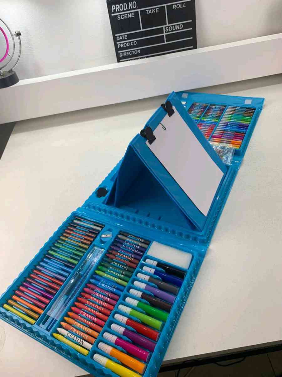 طقم الرسم للأطفال