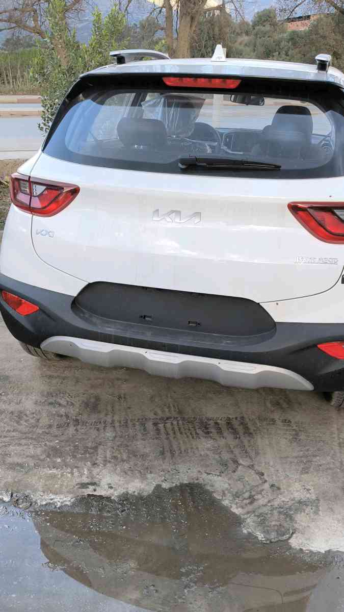kia X1