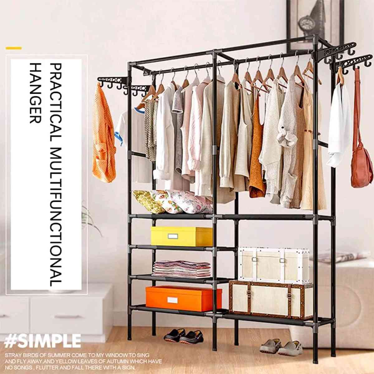 علاقة ملابس