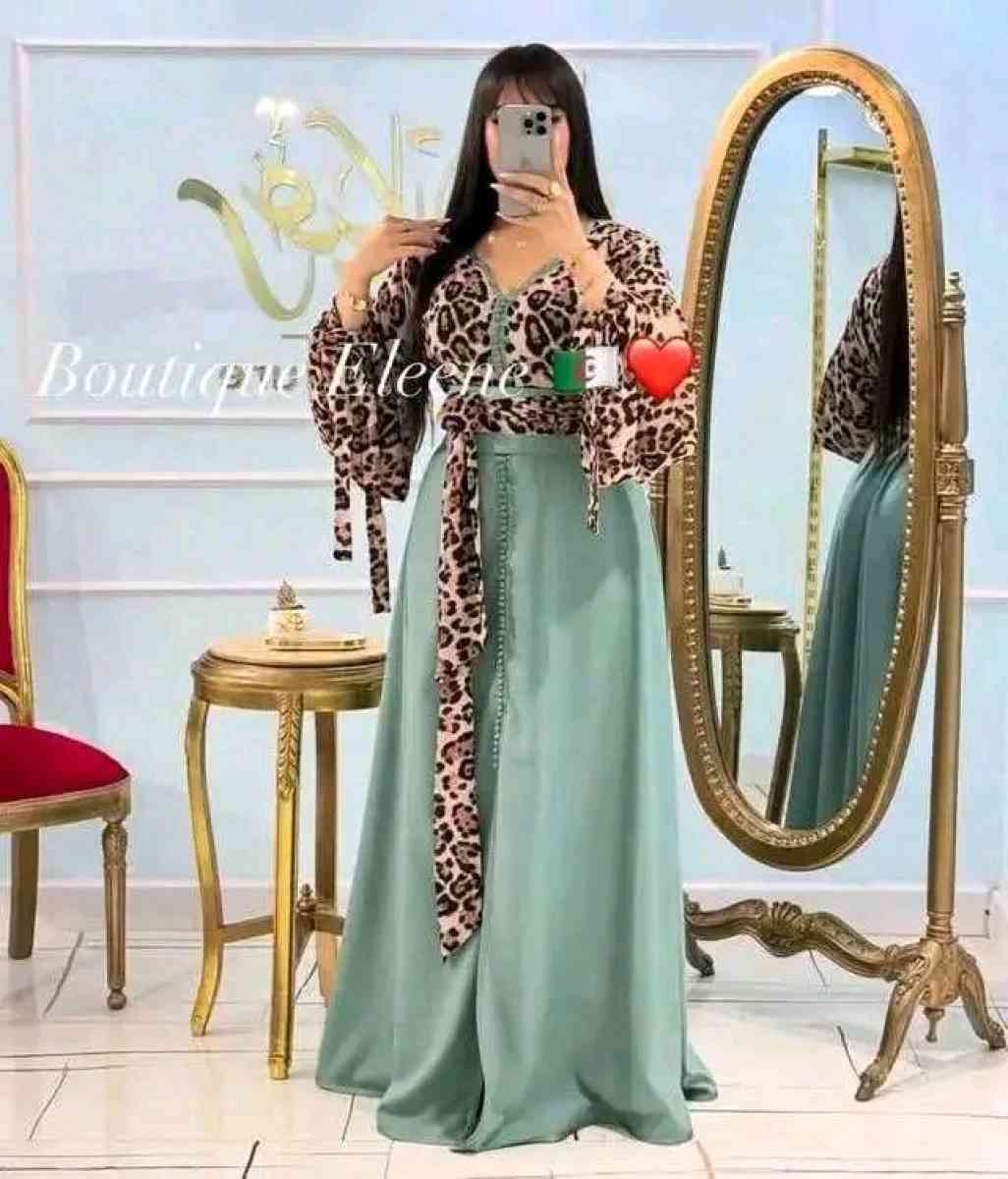 ملابس نسائية