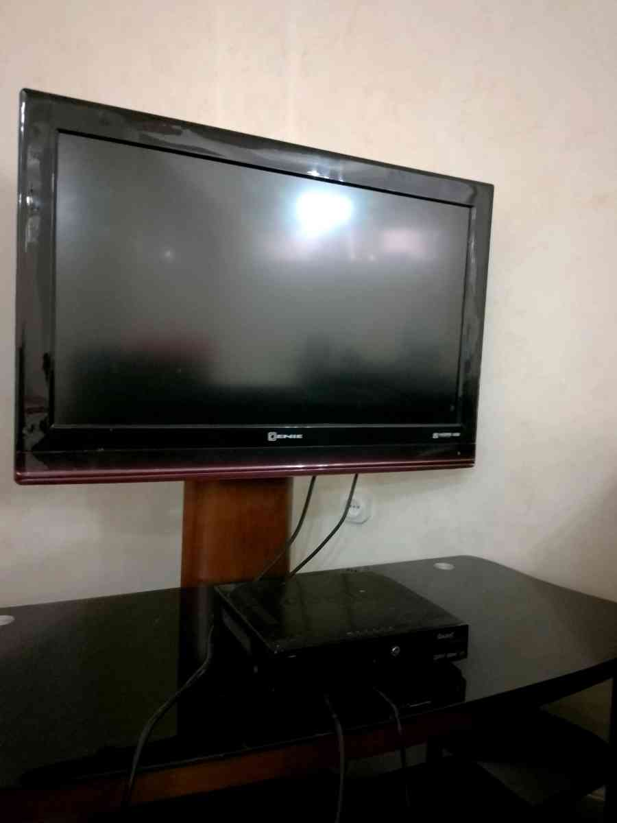 2 TVs deja utilise a vendre