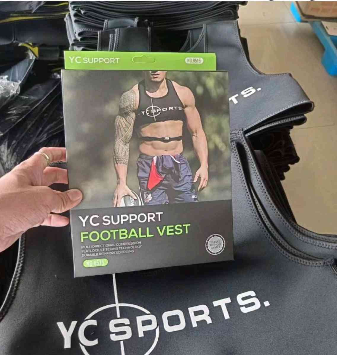 قميص داخلي حراري رياضي لشد الصدر