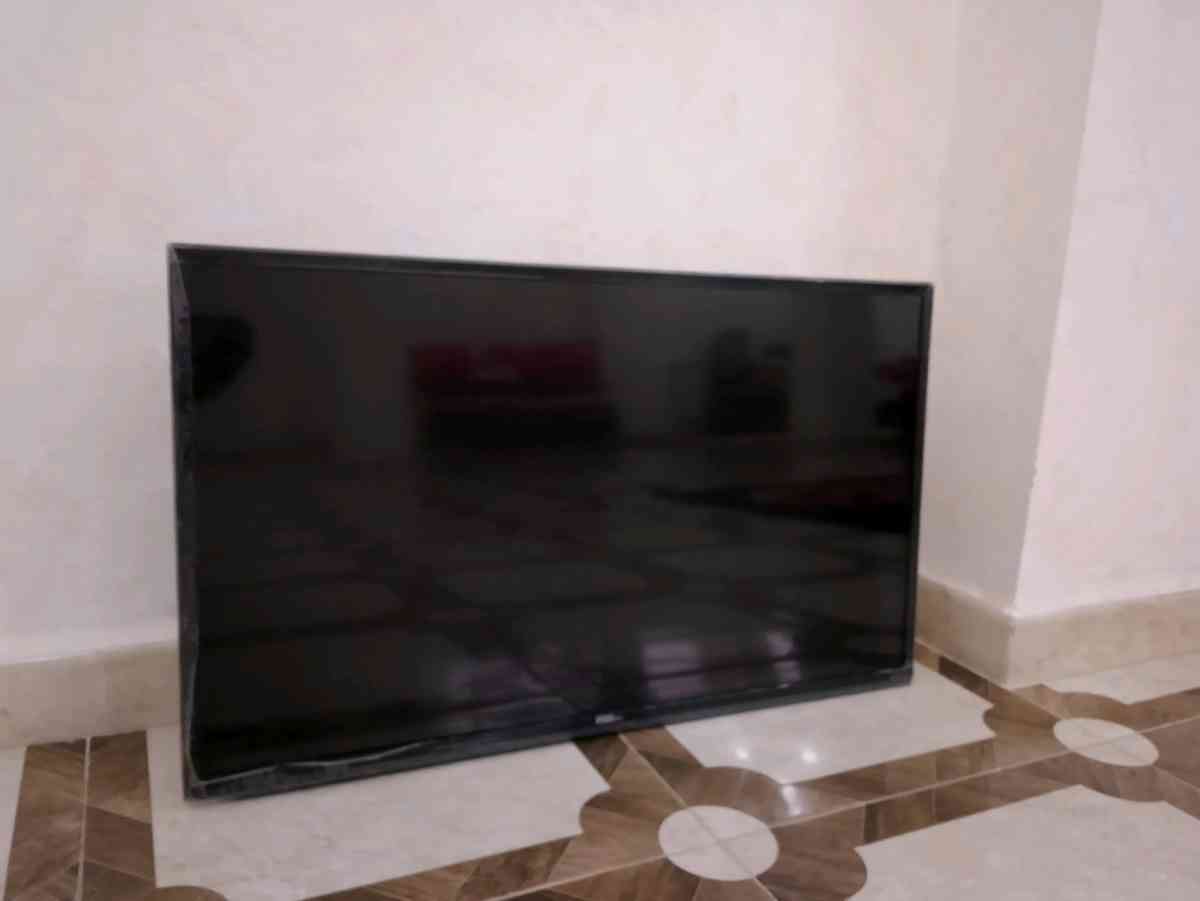 2 TVs deja utilise a vendre