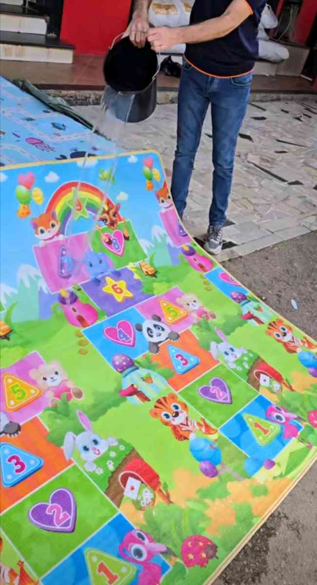 سجادة إسفنجية مقاومة للماء للاطفال 130  170 متر