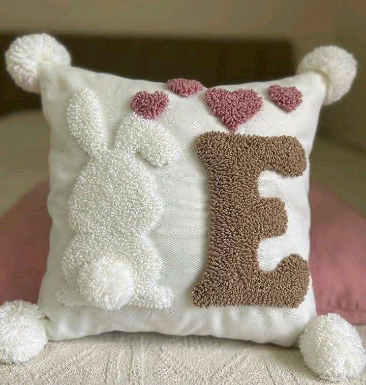 قطعة فنية مصنوعة يدوية