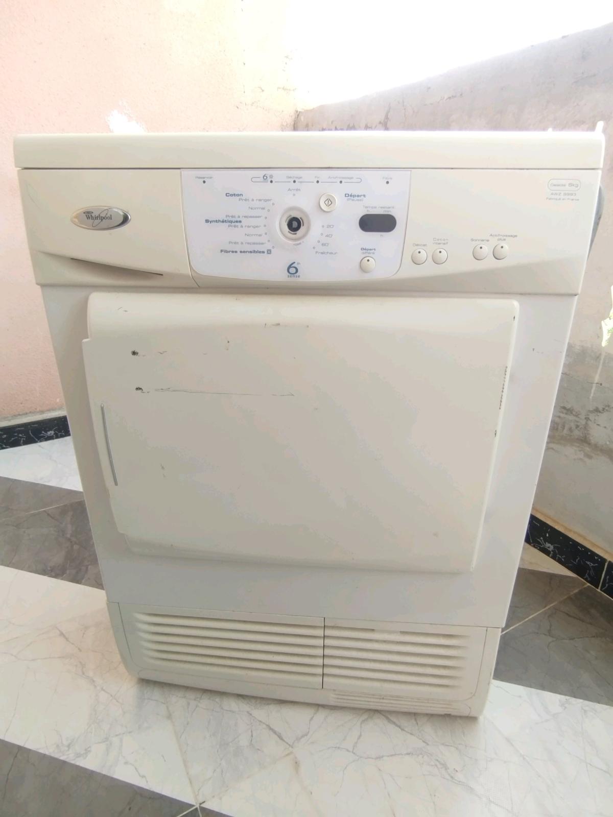 ناشفة ملابس Whirlpool