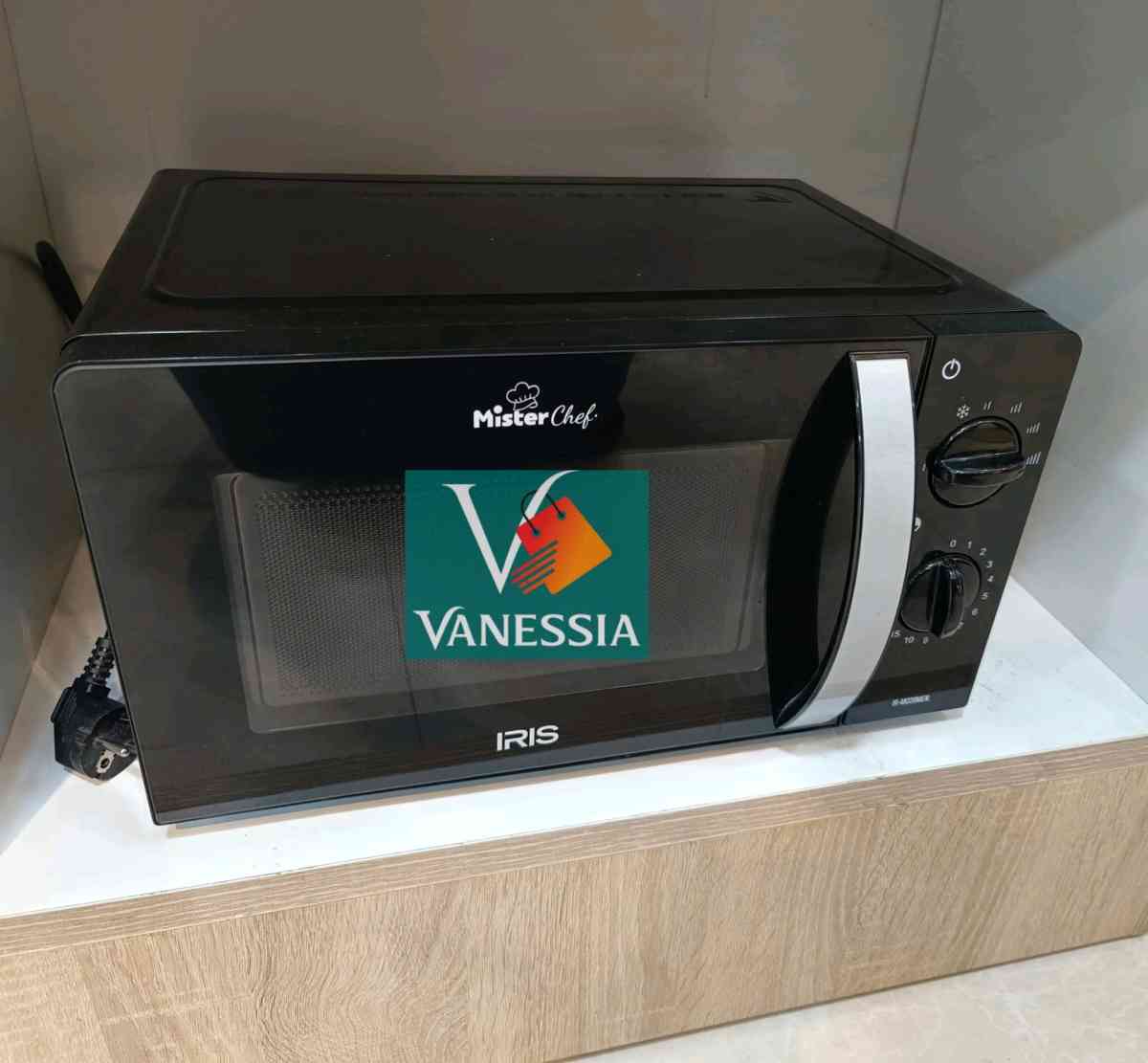 Micro Onde Marque Iris Noir 20L - Bordj Menaiel, Boumerdes - Tijelabin