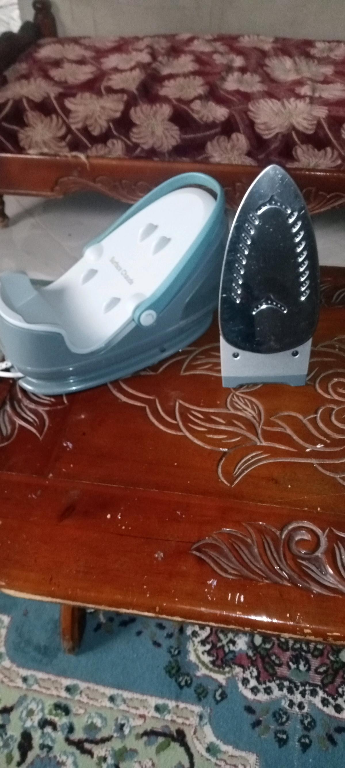 مكواة بخارية