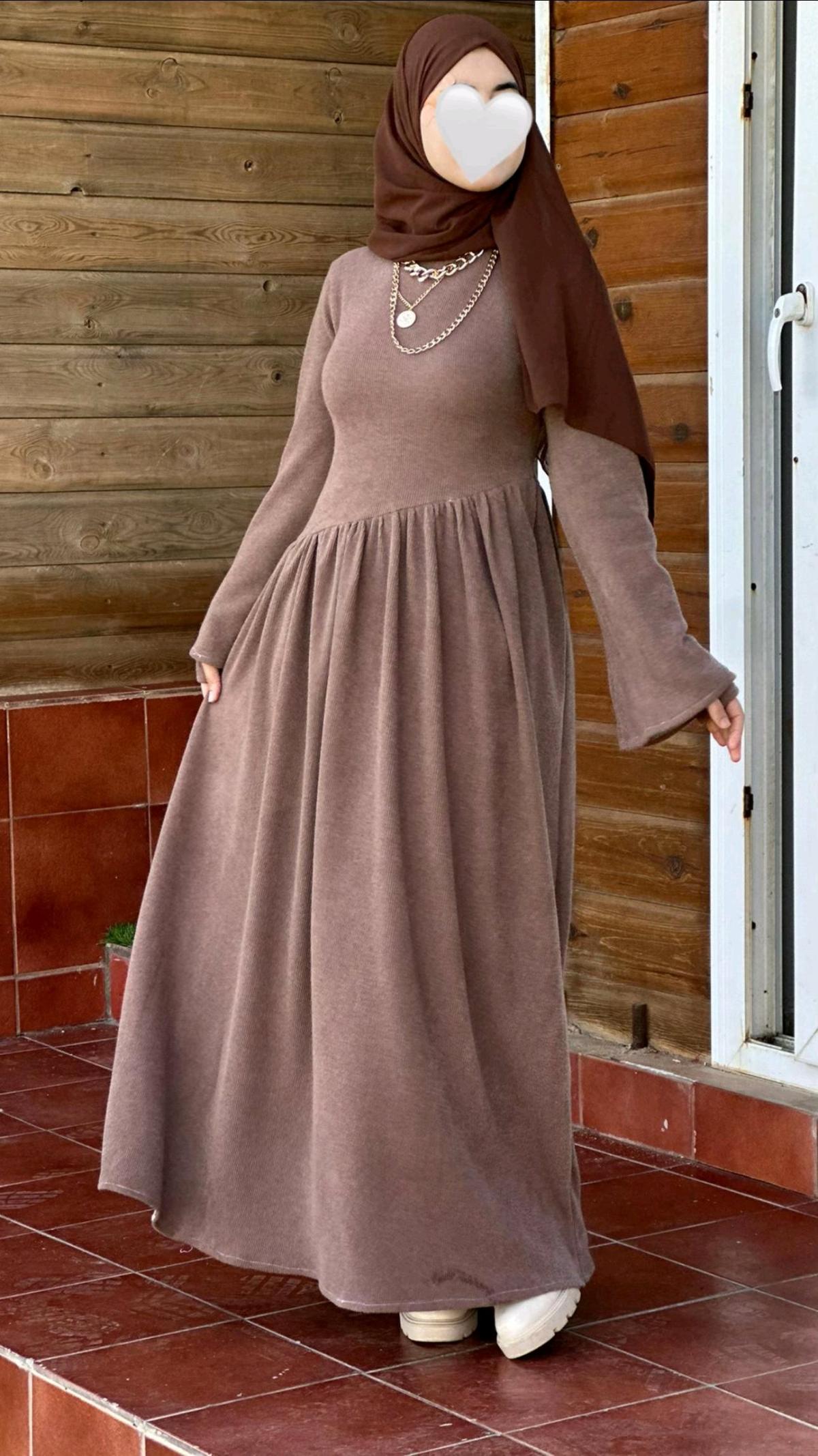 حجاب دفى بقماش شتوي بامتيازالمقاسات متوفرة مع التوصيل 69 ولا