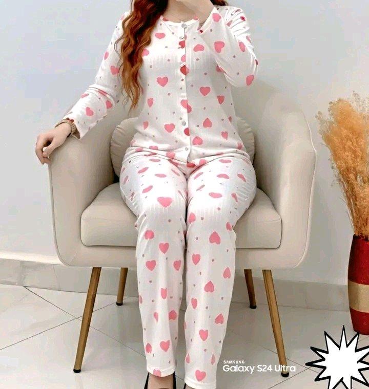 بيجامة نسائية أنيقة تهبل متوفرة بالوان جميلة