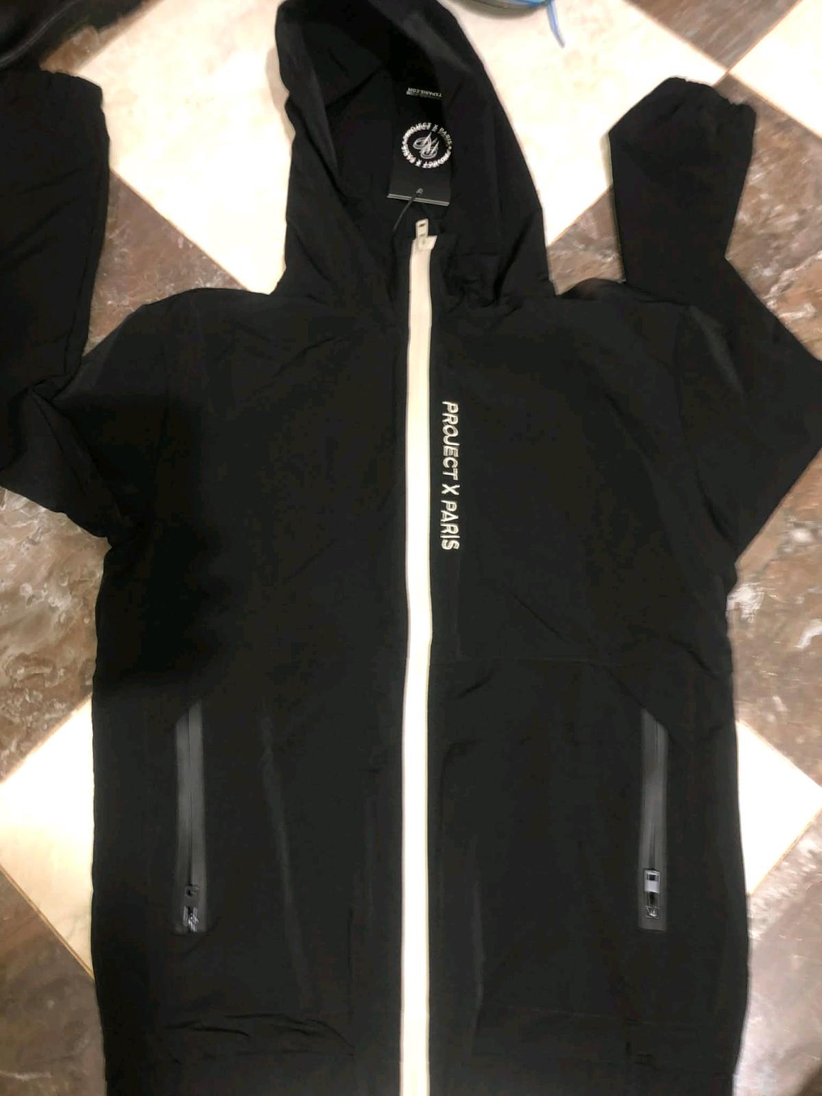 معطف  وقميص من نوع Project X Paris