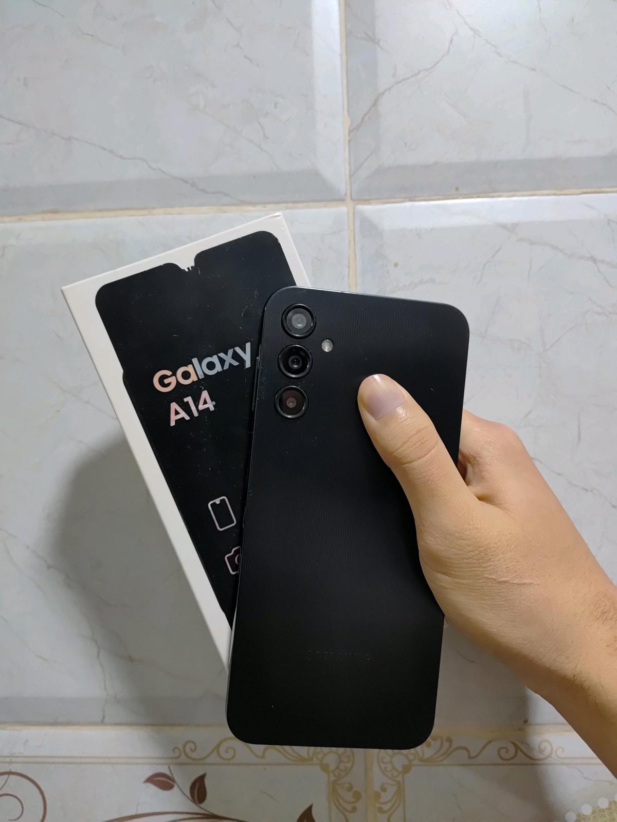 Samsung a14 avec la boite