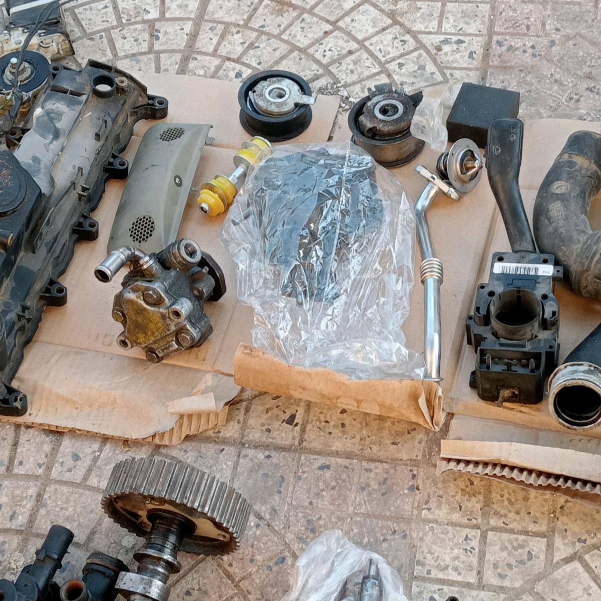 قطع غيار سيارة  قولف4 ورونو