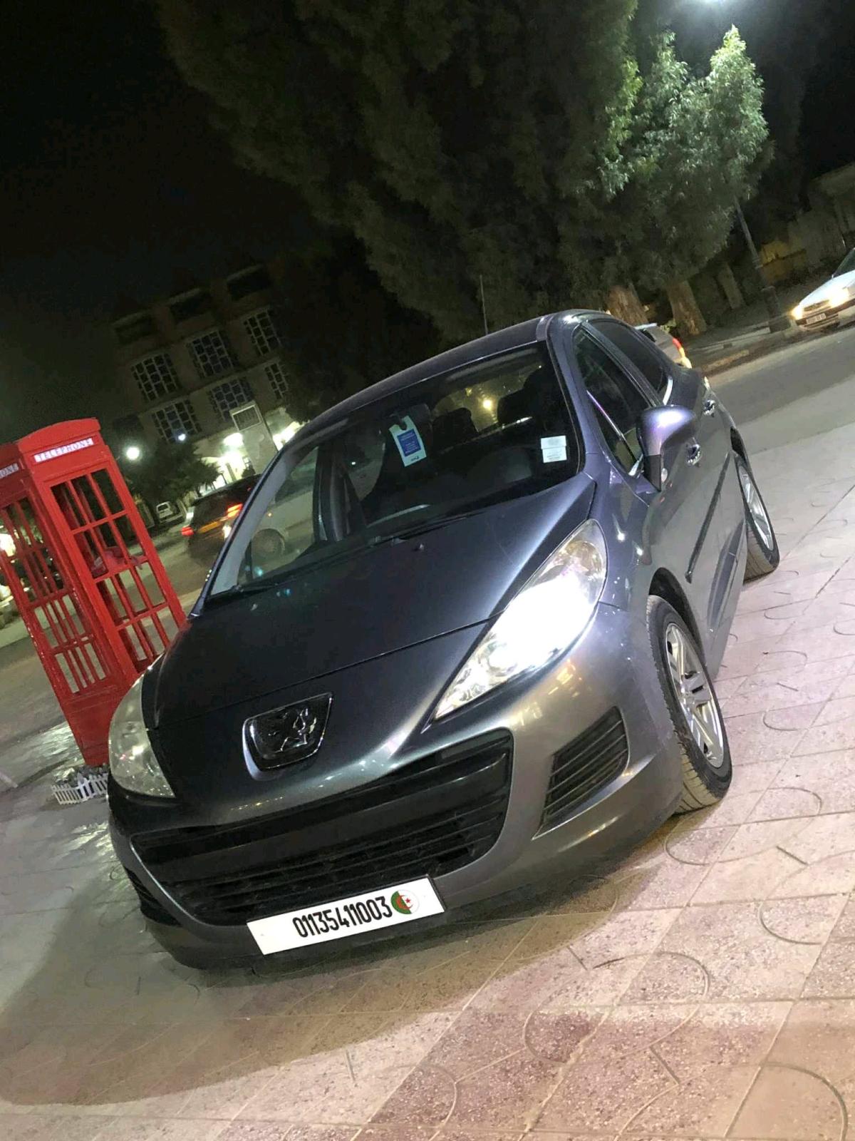 سيارة بيجو 207