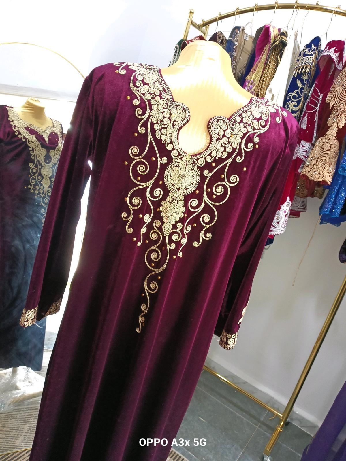 robe dhiver rouge et dore