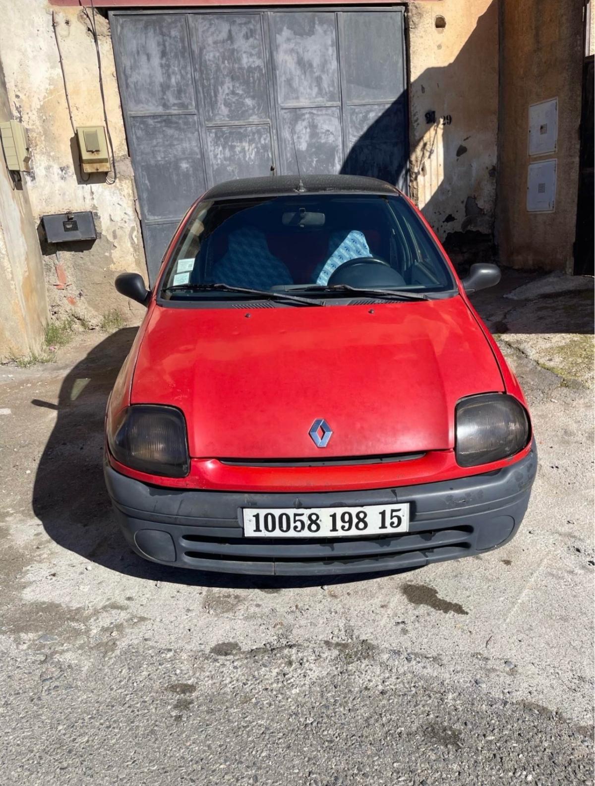 clio 2 debza