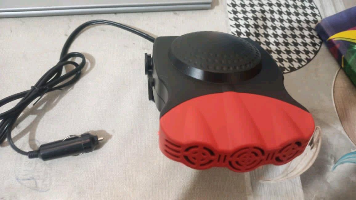 جهاز تبريد وتسخين في السيارة