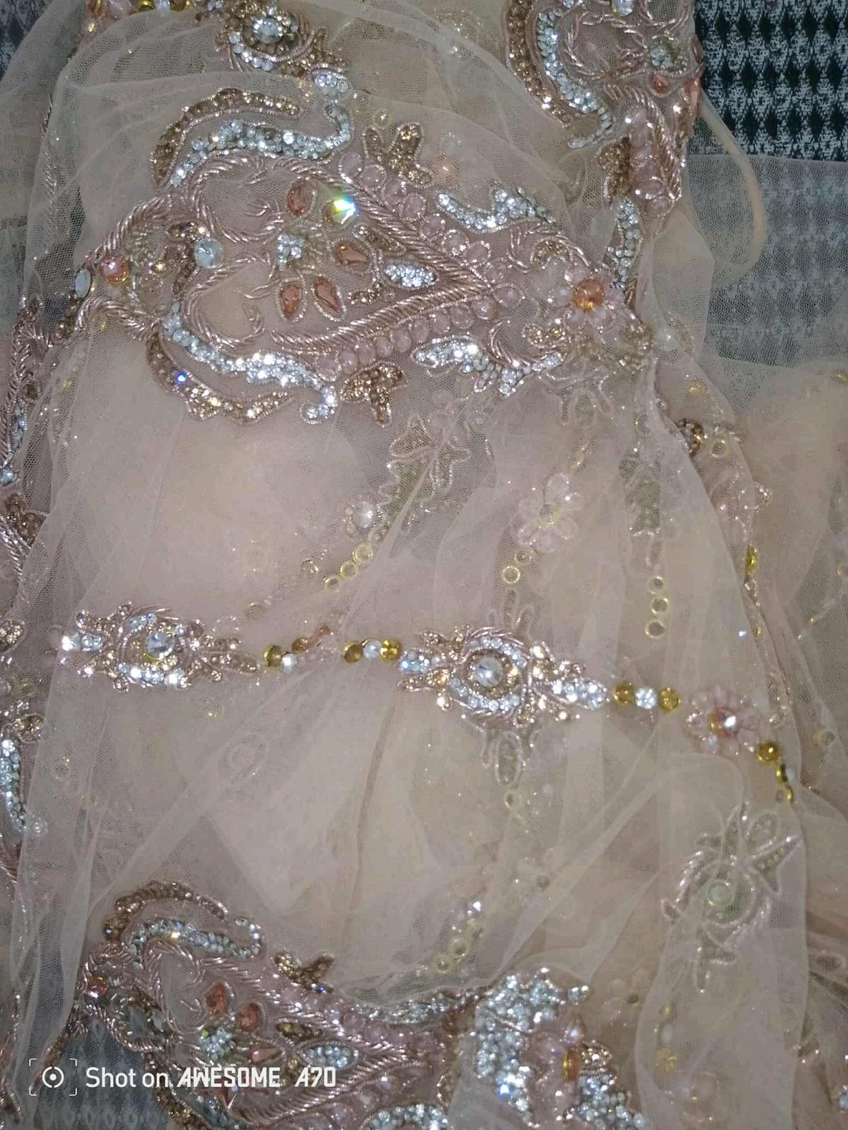 caftan Royal avec la tringle sans couture قفطان ملكي حر بدو