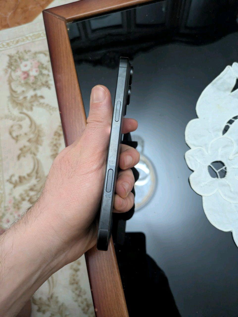 Iphone 16 pro max 16pm