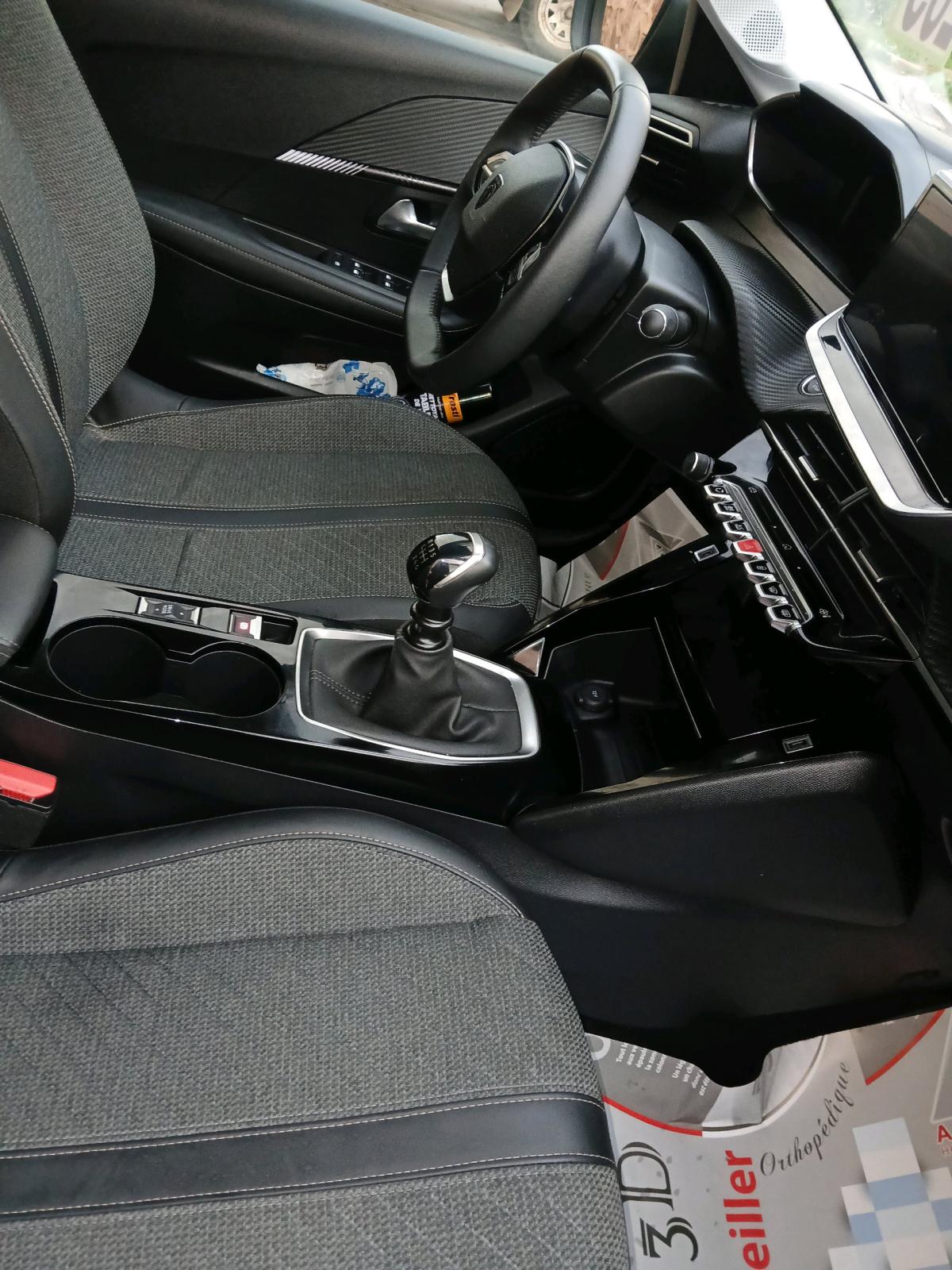 vente voiture 208 allure