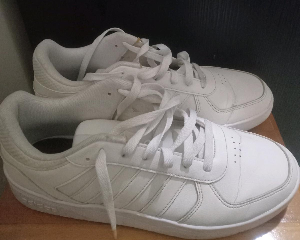 baskets hommes Adidas courtbeat blanche pointure 43