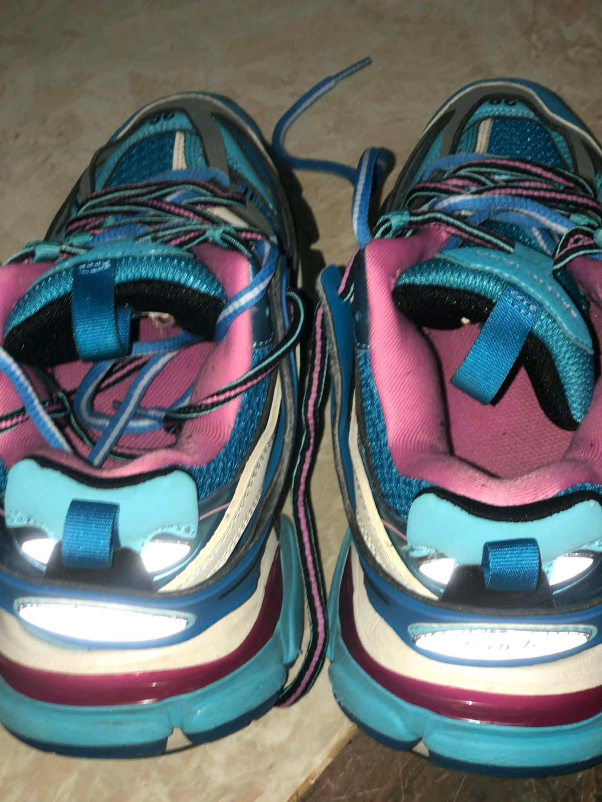 حذاء ستايل Balenciaga Triple S  مقاس