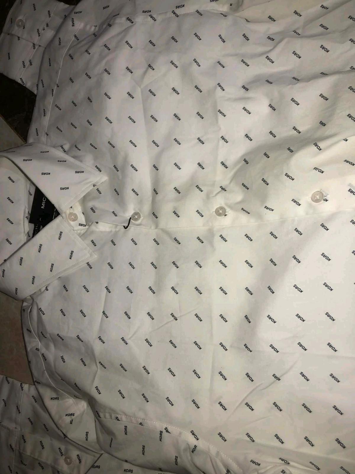 قمجة رجالية Michael Kors  جديدة