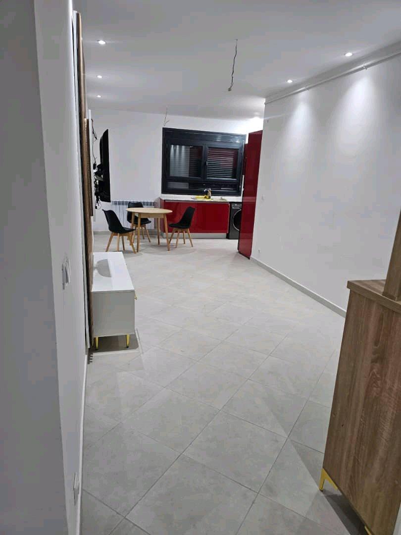 شقة F4 فيني للبيع بعقد ملكية ودفتر عقاري 0540755291